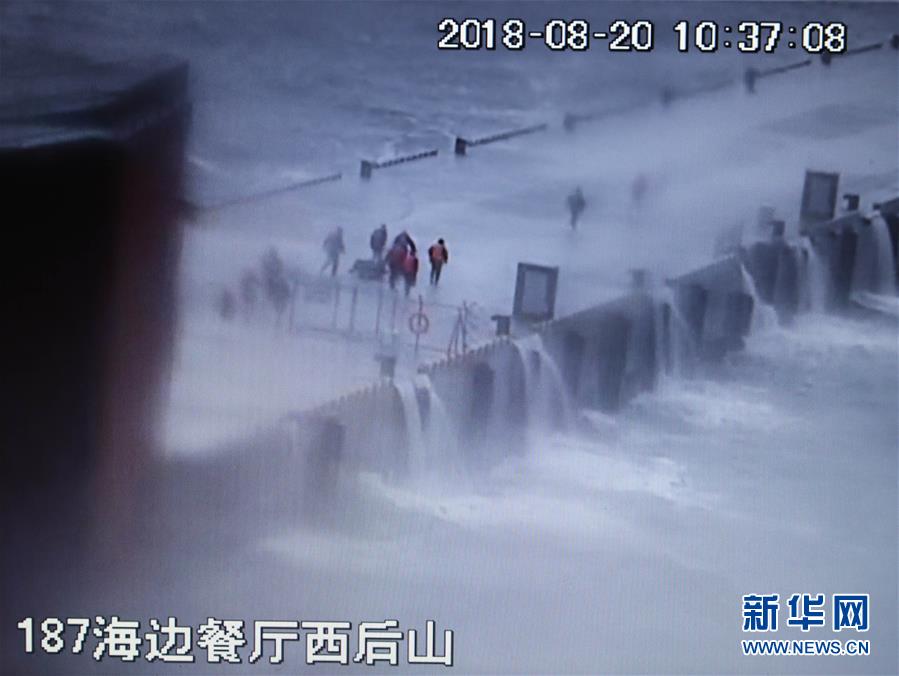 （圖文互動）（2）“隨時(shí)準(zhǔn)備為黨和人民犧牲一切”——追記為保護(hù)國家某重點(diǎn)試驗(yàn)平臺壯烈犧牲的3位勇士黃群、宋月才、姜開斌