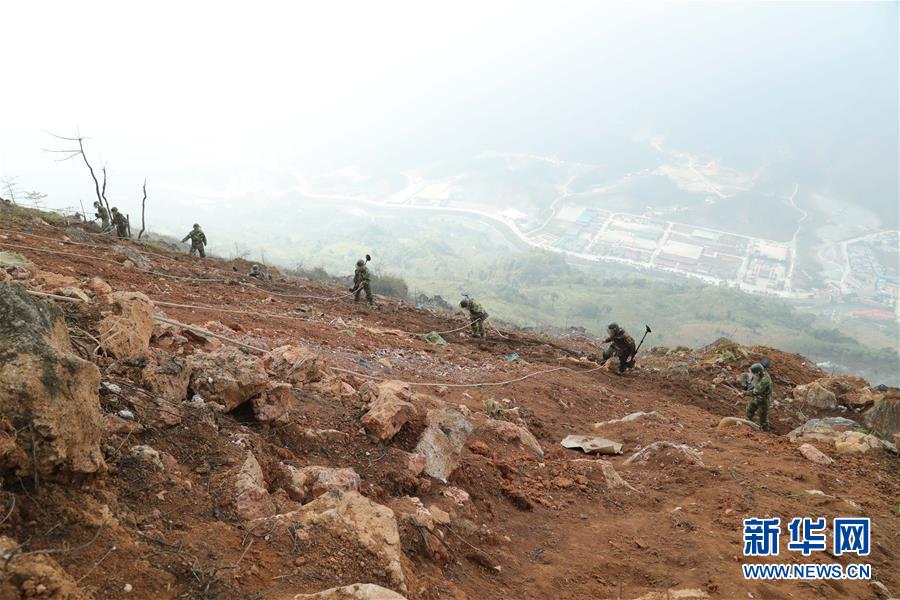 （圖文互動）（3）和平年代，離死神最近的人——南部戰區陸軍云南掃雷大隊邊境掃雷排爆記事